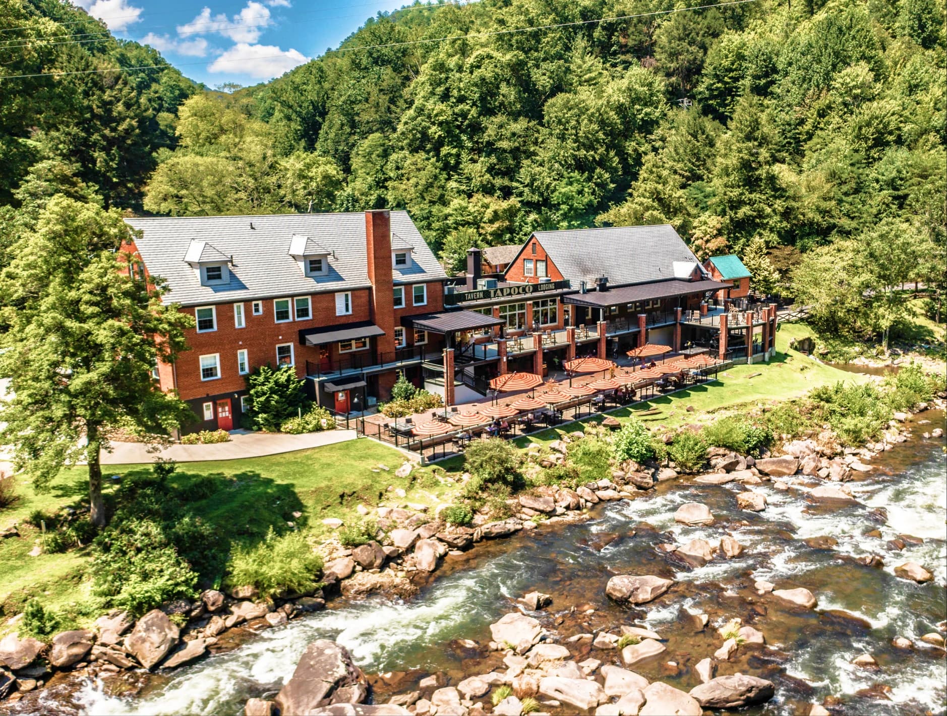 Historic Tapoco Lodge aerial view